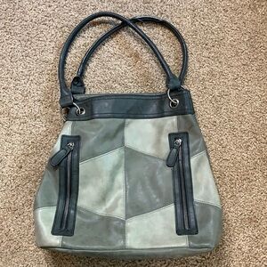 Women’s patchwork look shoulder purse